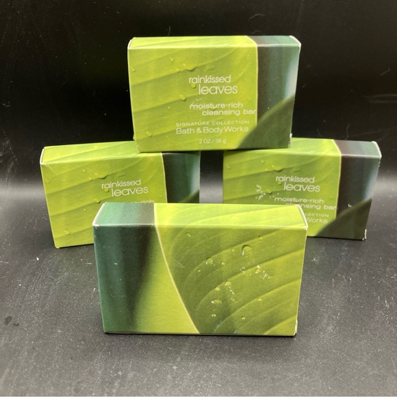 Rainkissed Leaves Bath and Body Works Moisture Rich Cleansing Bar Lot of 4 Bars - Picture 2 of 3